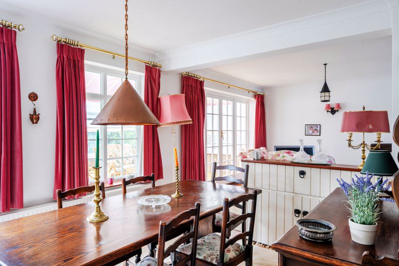 Dining- click for photo gallery